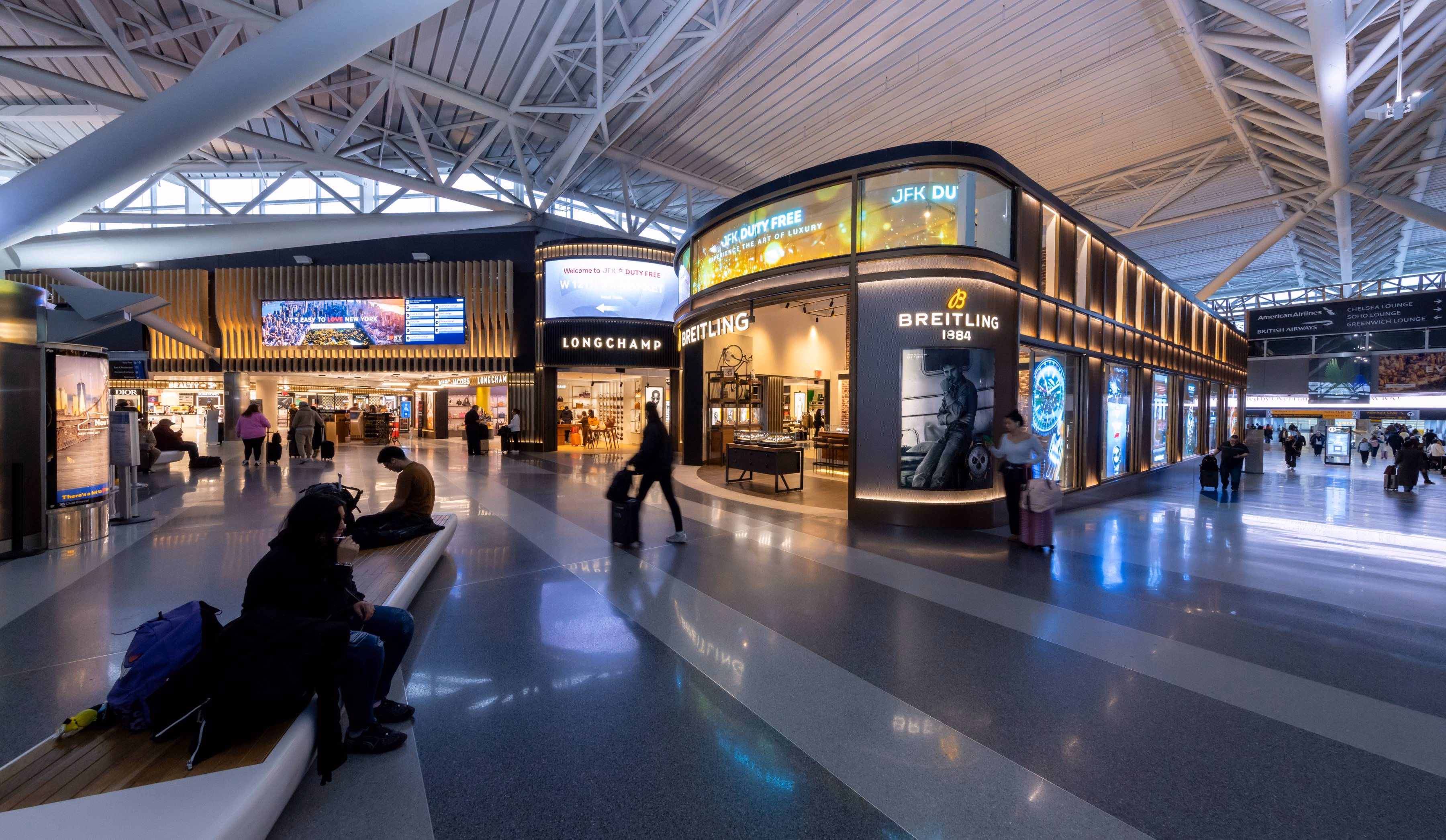JFK AIRPORT: Terminal 8