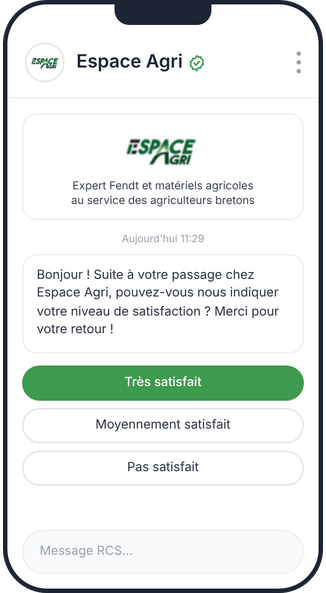 Message RCS enrichi avec carrousel produits et boutons d'action sur smartphone
