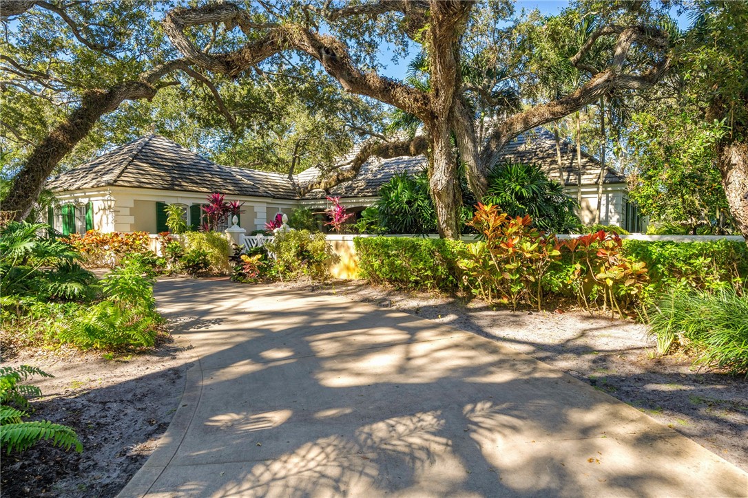 251 John's Island Drive