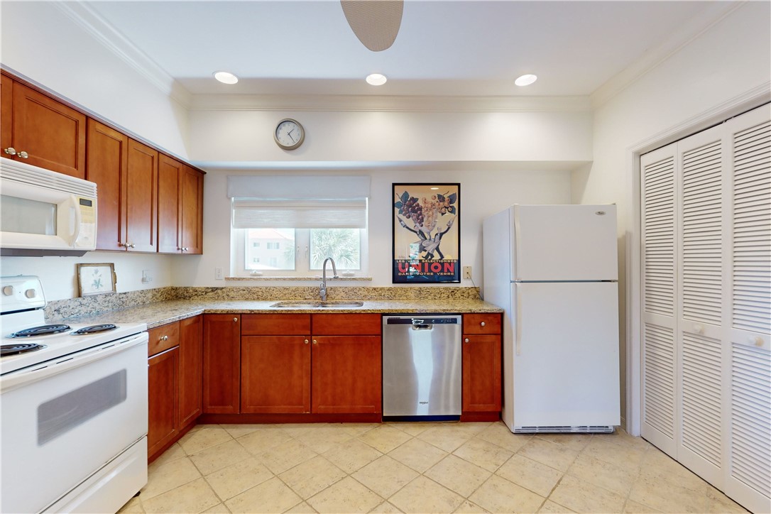 Loads of counter space