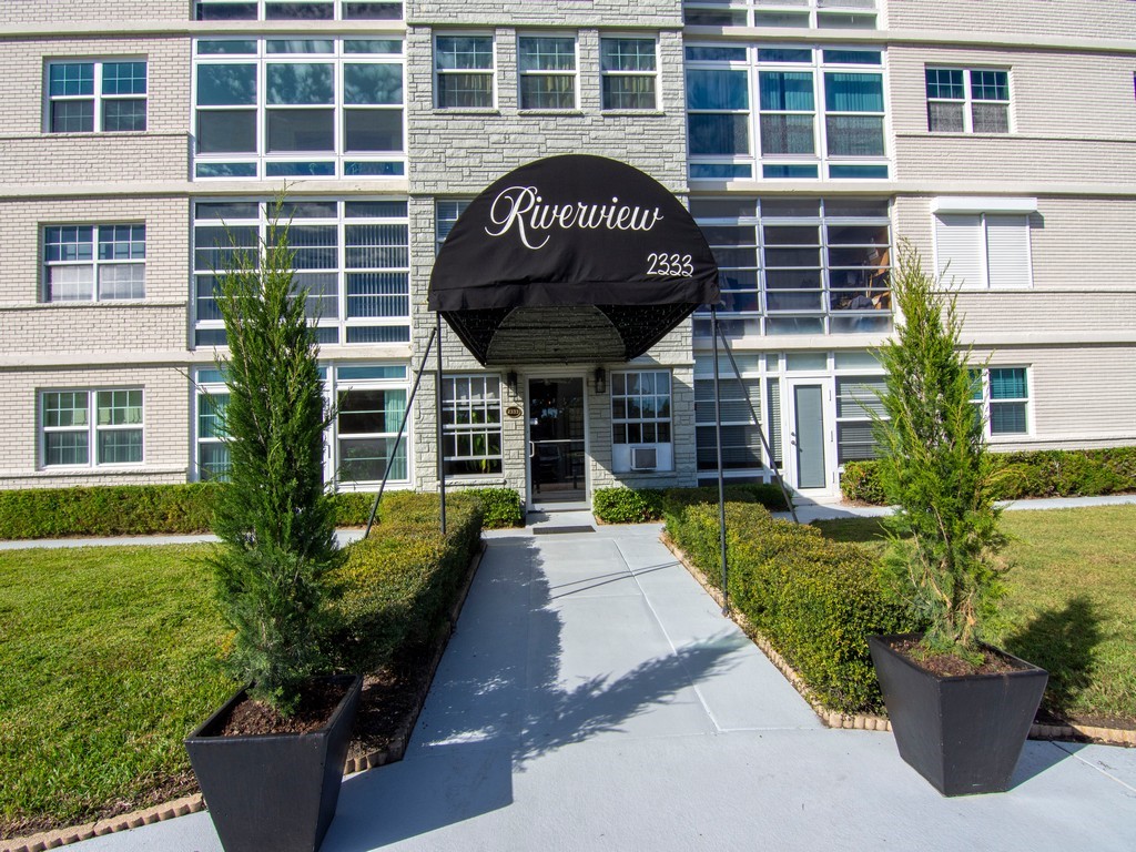 ENTRY TO BUILDING