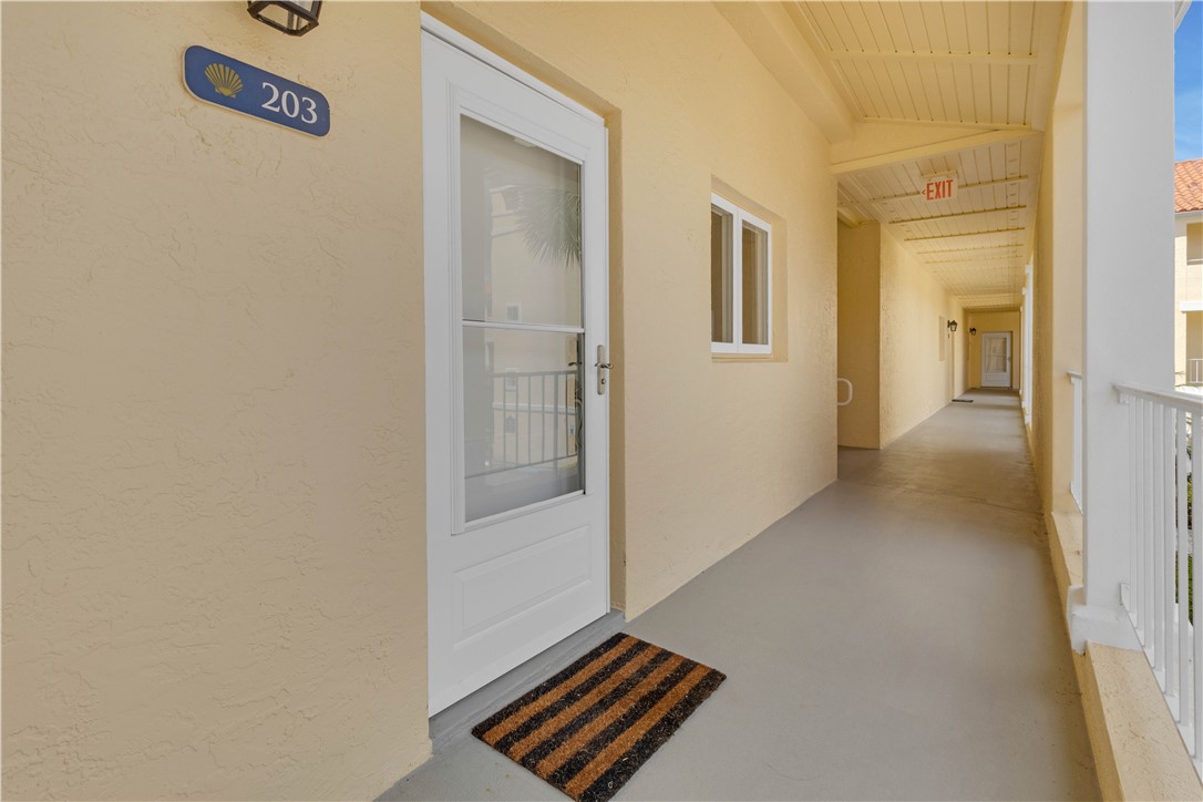Exterior entry corridor