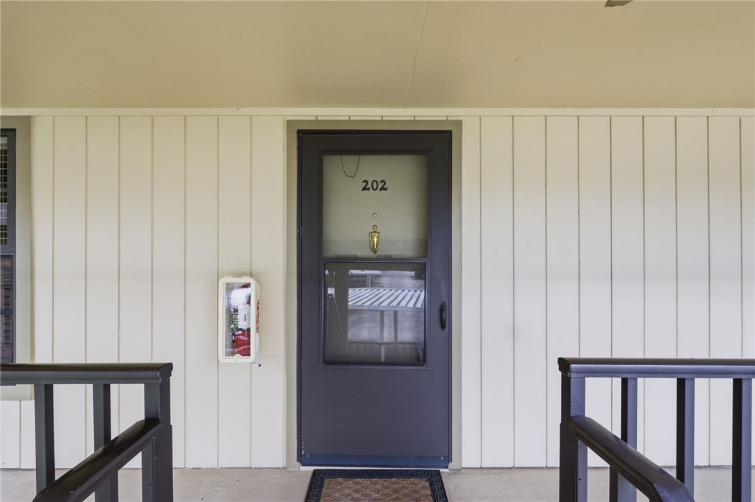 29 Plantation Drive 202, Vero Beach, FL
