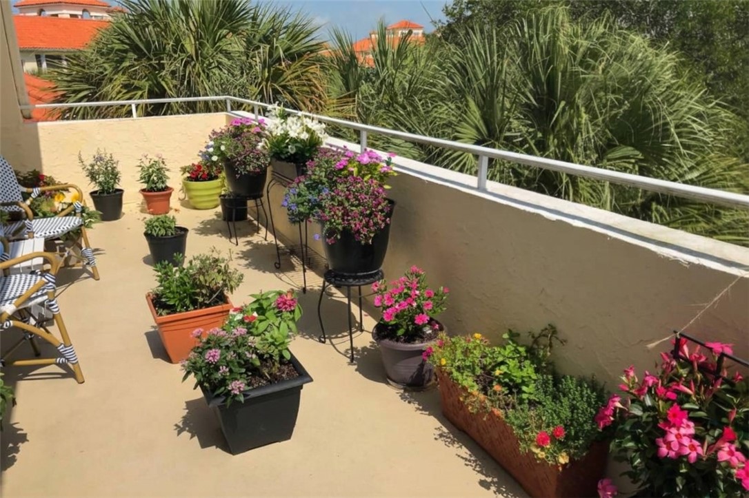 Photo is Prior to Seller Vacating