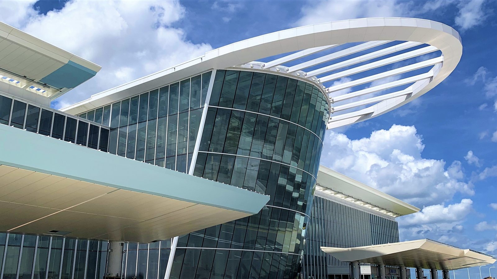 Orlando International (MCO)