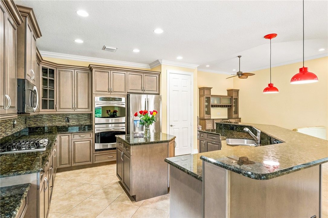 Island Kitchen
