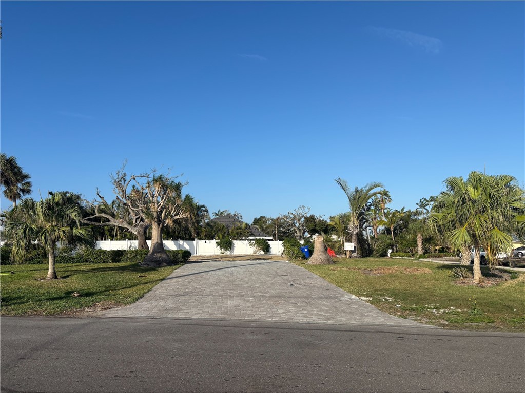 Paver driveway