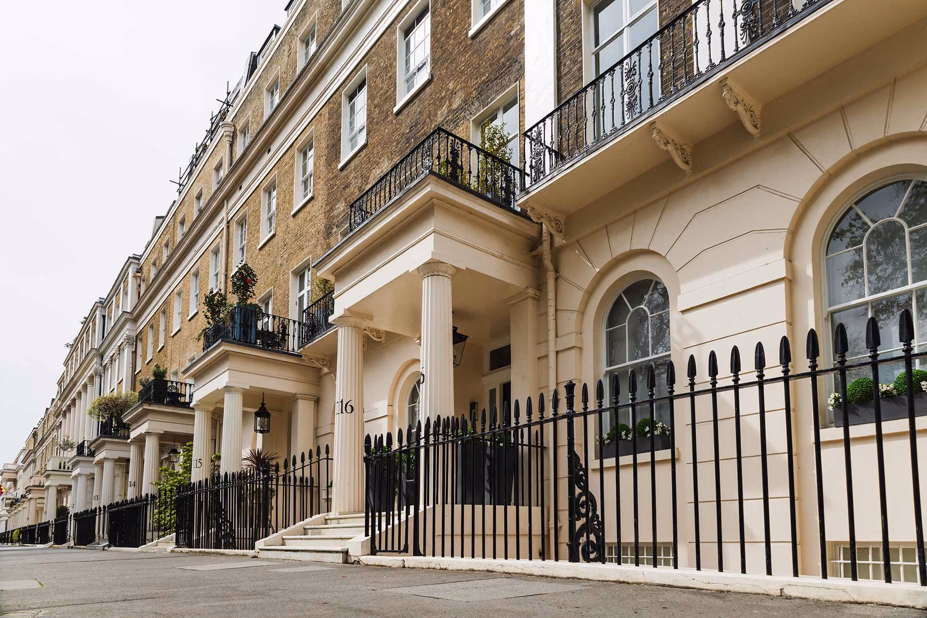 Heritage Restoration Specialists for London's Period Properties