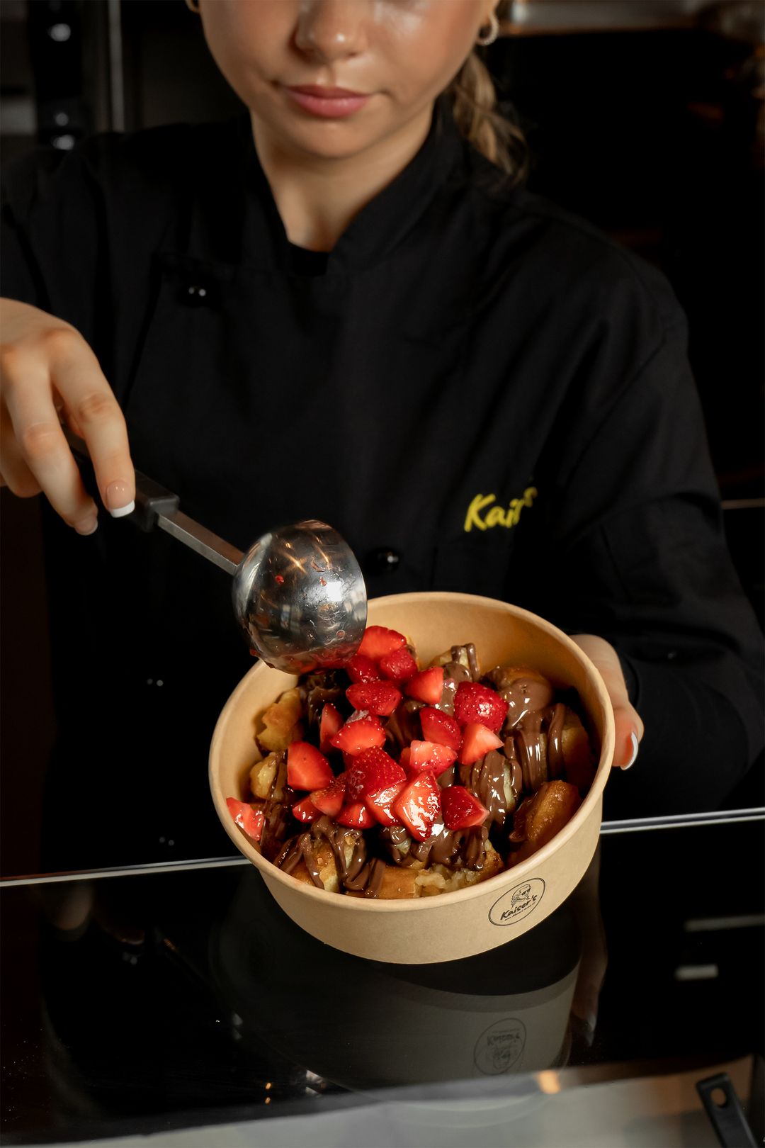 Kaiser'schmarrn mit frischen Erdbeeren und Schokolade