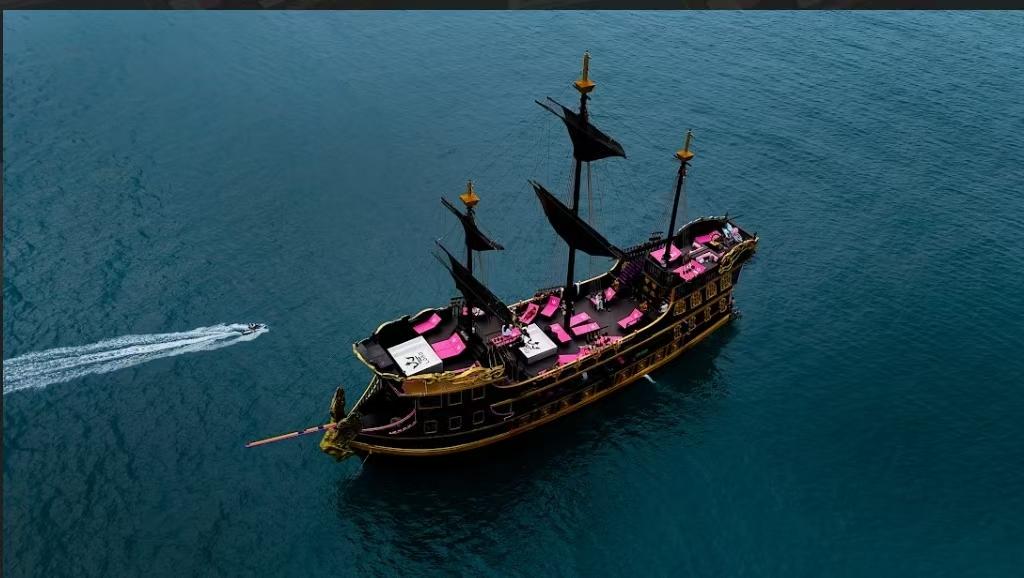 Black Pearl Pattaya pirate ship