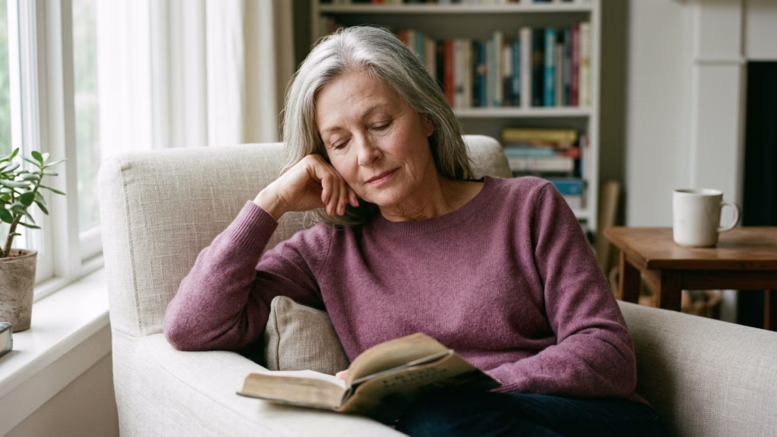 New Sleep Research Reframes the Eight-Hour Rule for Healthy Aging