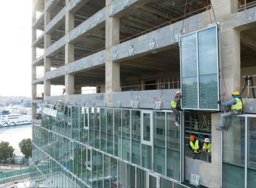 Setting out of the main facade