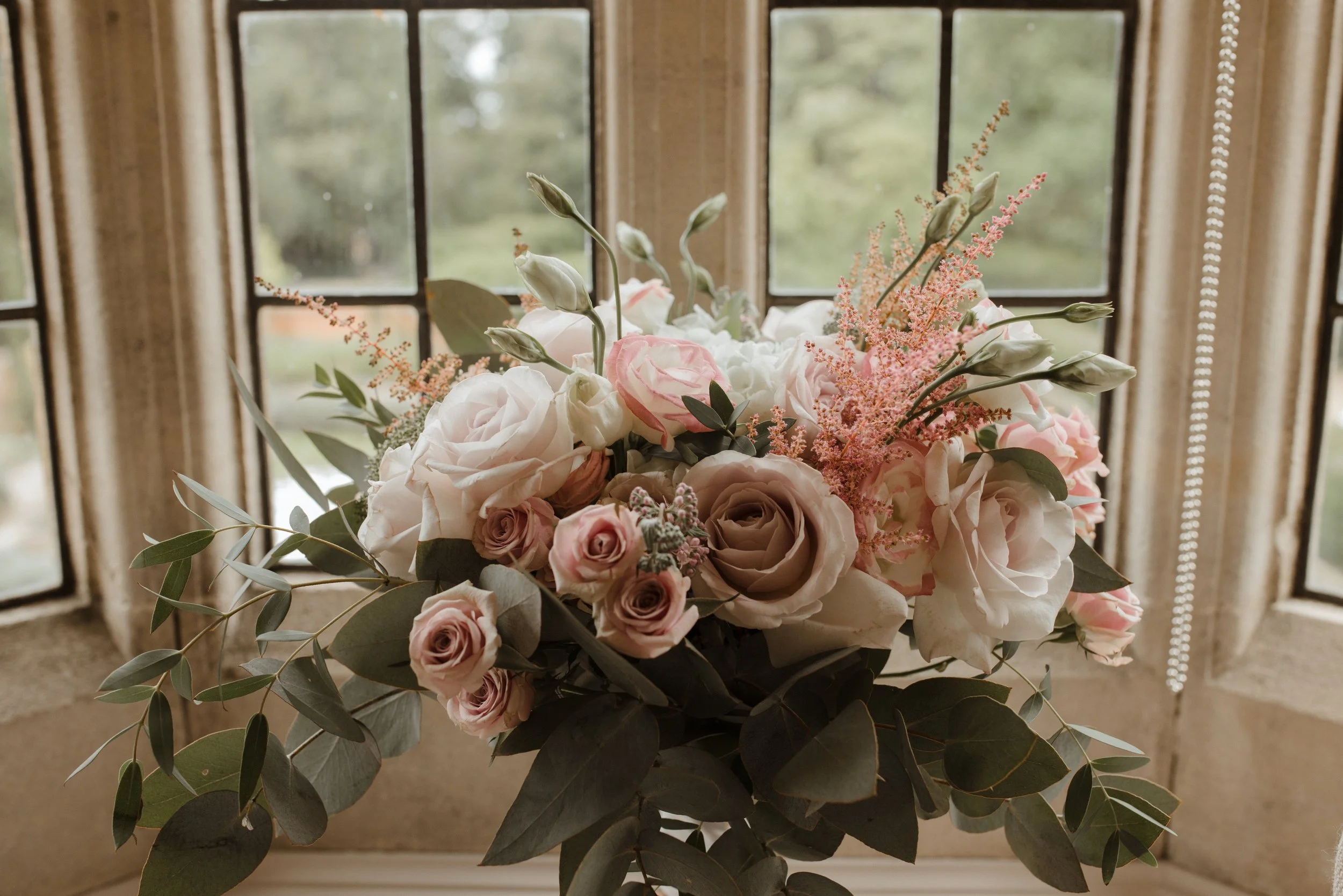 A bridal bouquet at Lanwades Hall