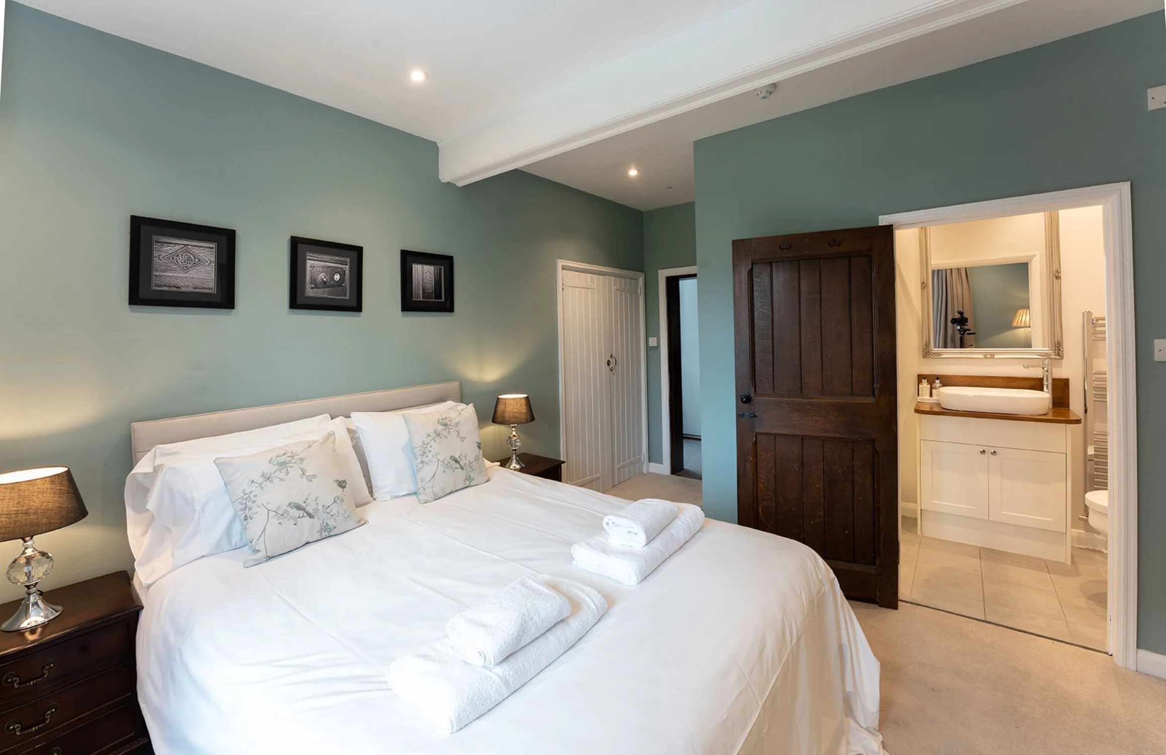 An ensuite bedroom in the West Wing at Lanwades Hall