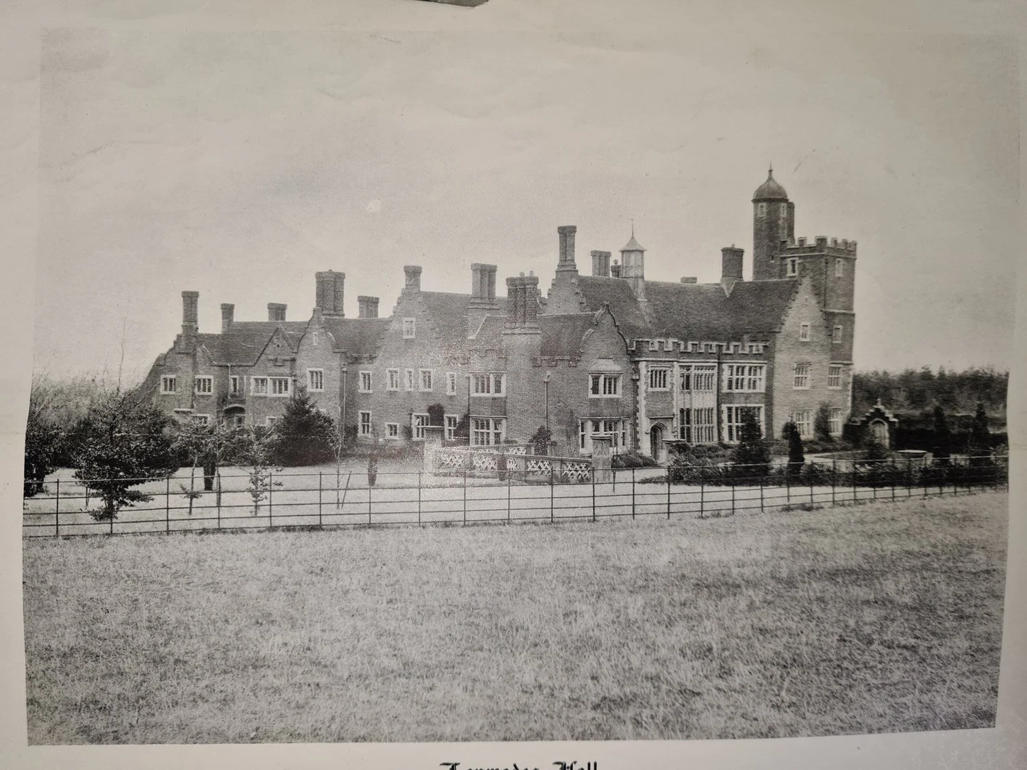 Front entrance and welcome view of Lanwades Hall