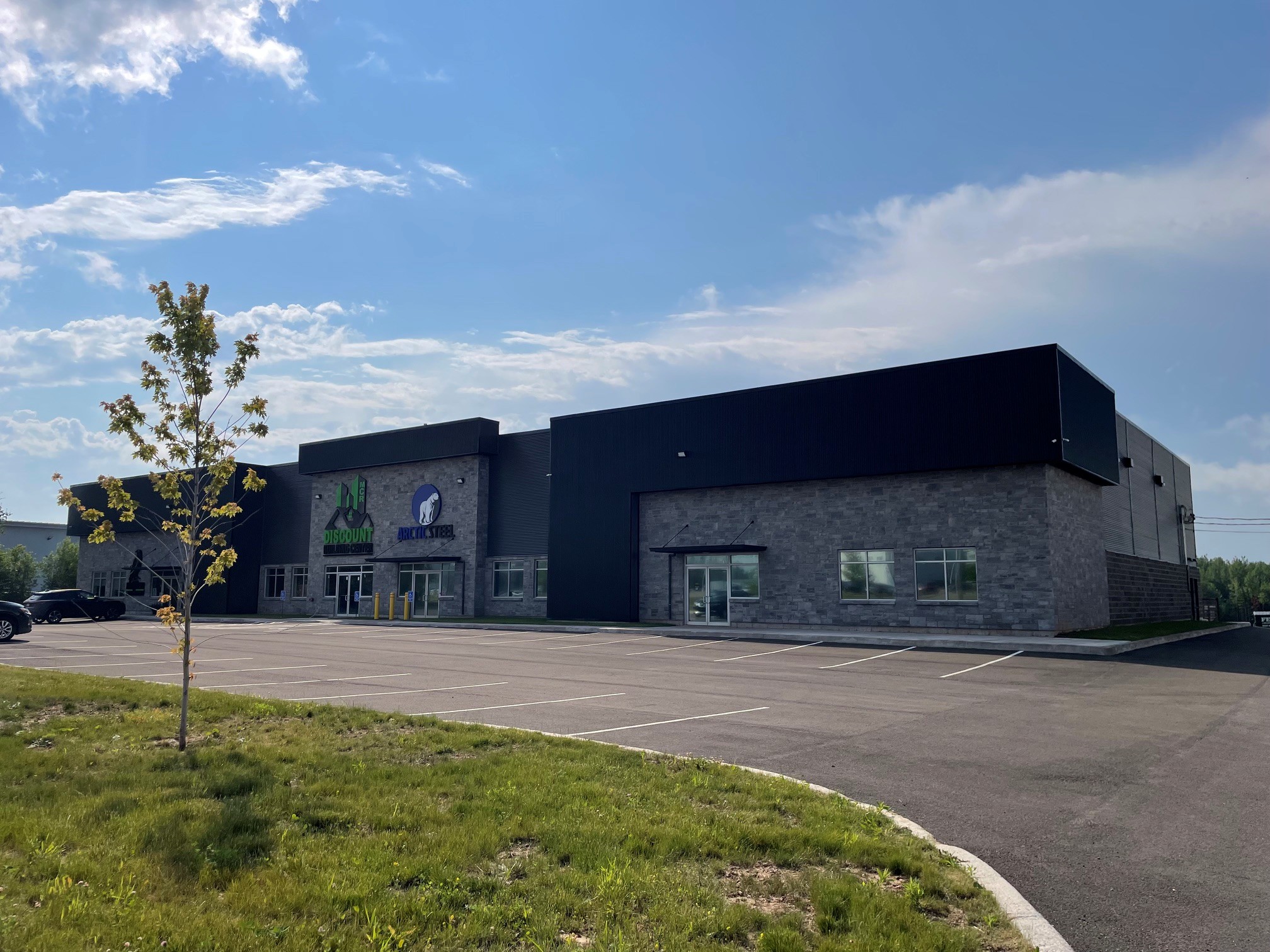 Completed 1145 Aviation commercial project by Blue Thunder Construction in Dieppe.