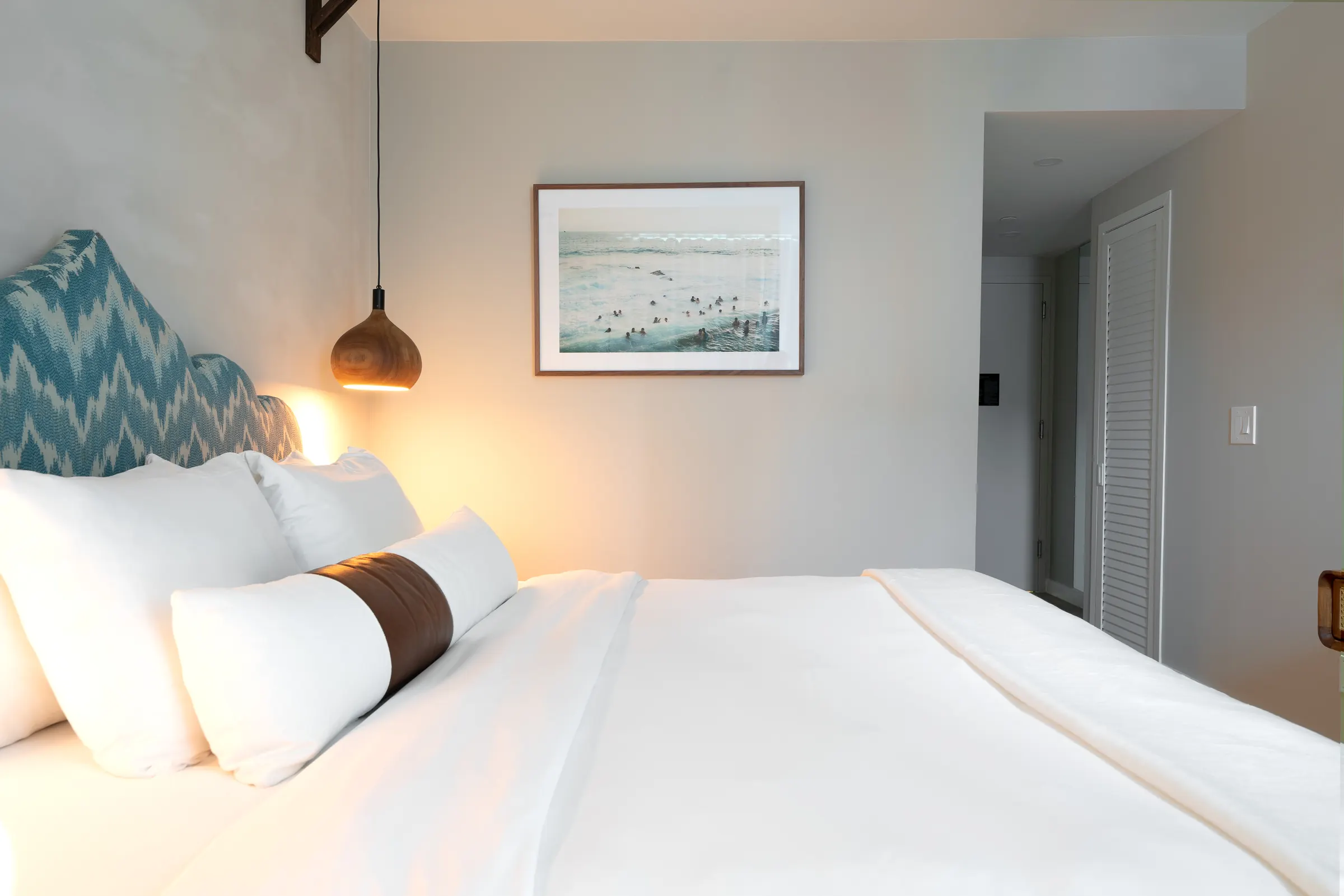 Queen standard room