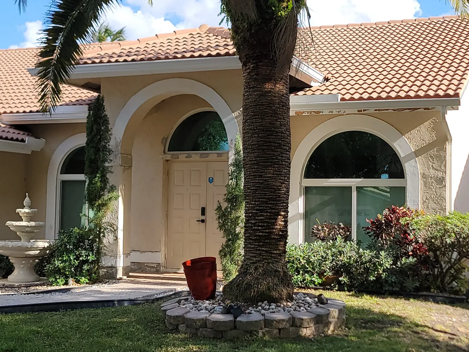 Coral Springs residence before exterior painting