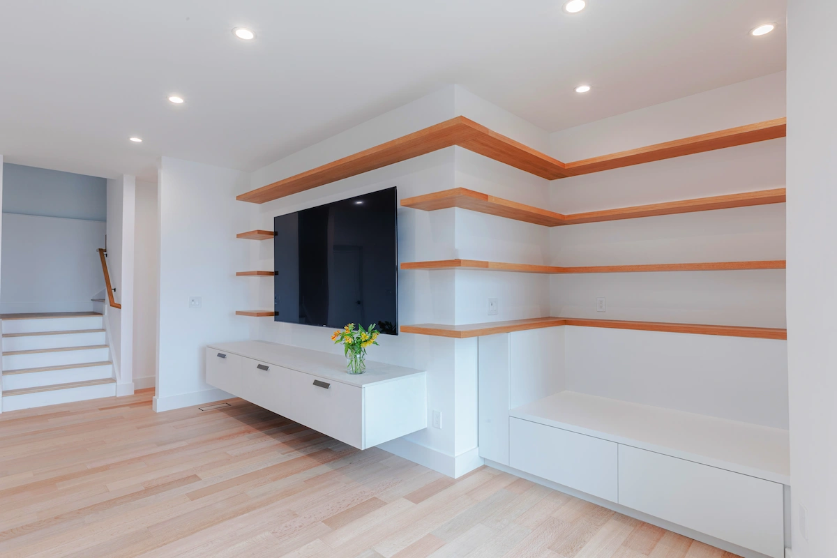 Beaumont Blvd, the interiors