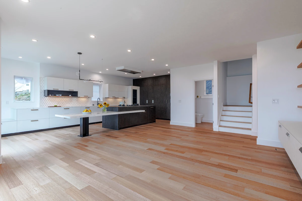Beaumont Blvd, the interiors