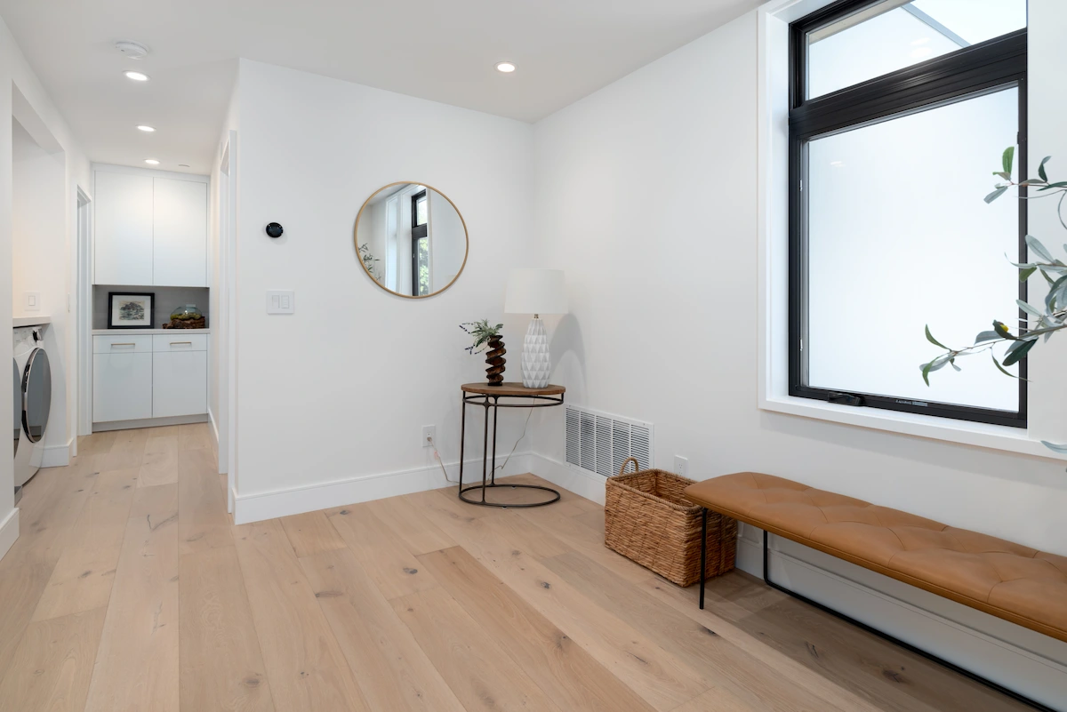 Farley St, the interiors