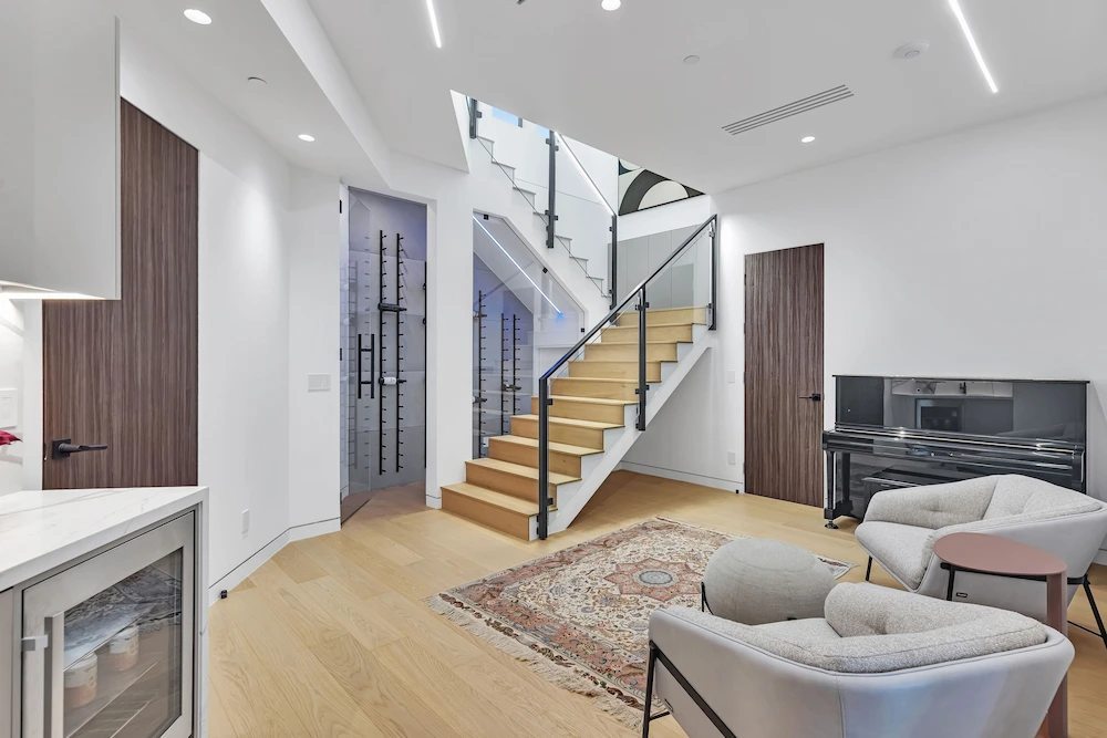 Hartford Ave, a new build in San Carlos by Greenberg, the bathtub