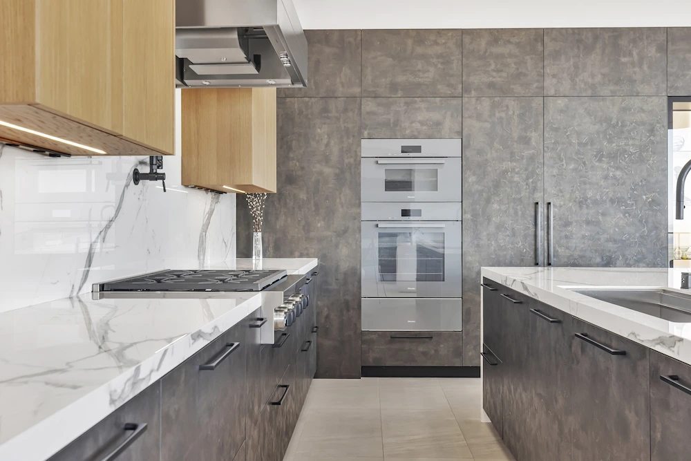 Hartford Ave, a new build in San Carlos by Greenberg, the kitchen