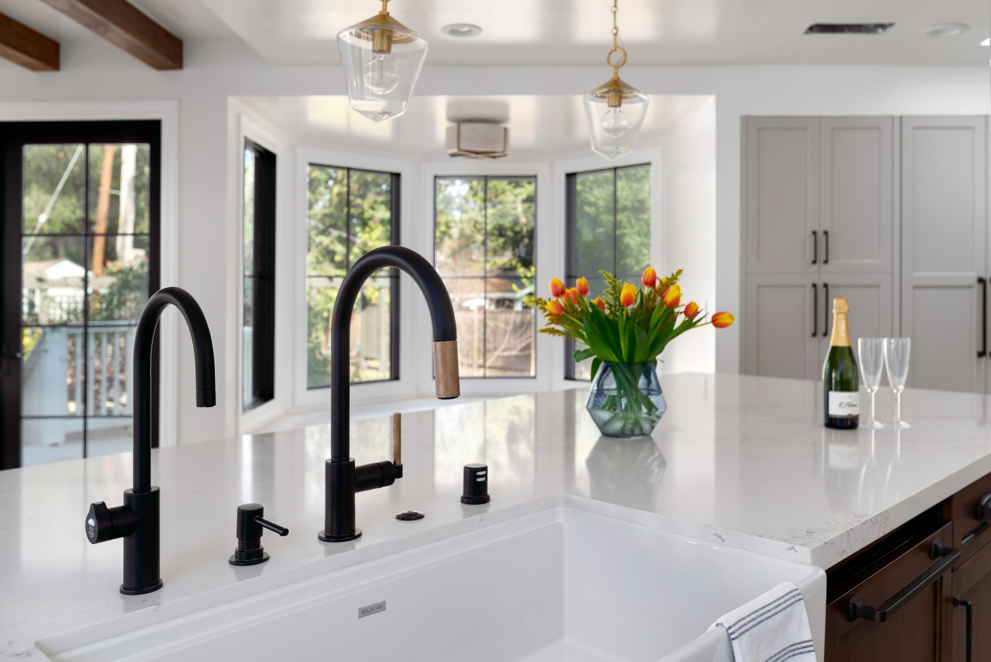 Pierce Rd, a new build in Saratoga by Greenberg, the farmhouse sink and black tap