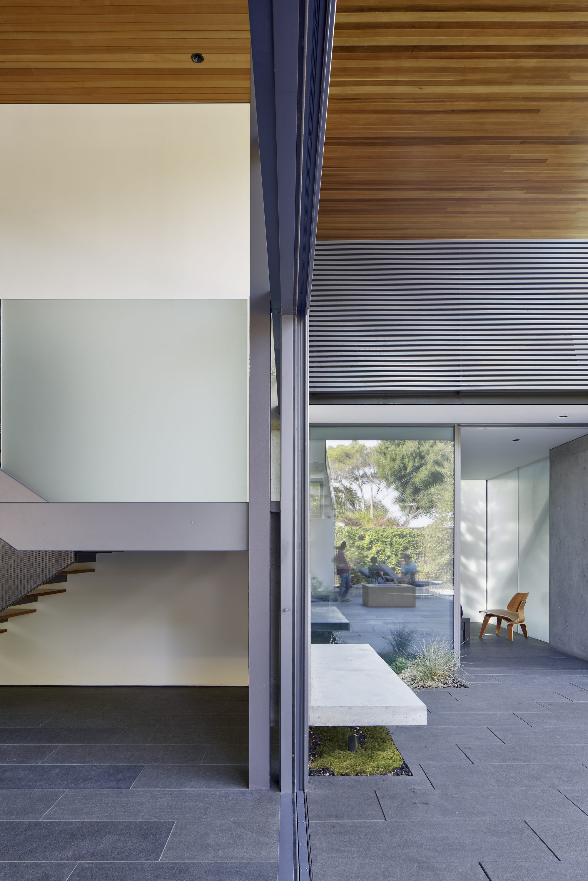 Edgewood Drive, a new build in Palo Alto by Greenberg, the cedar soffit over the entry