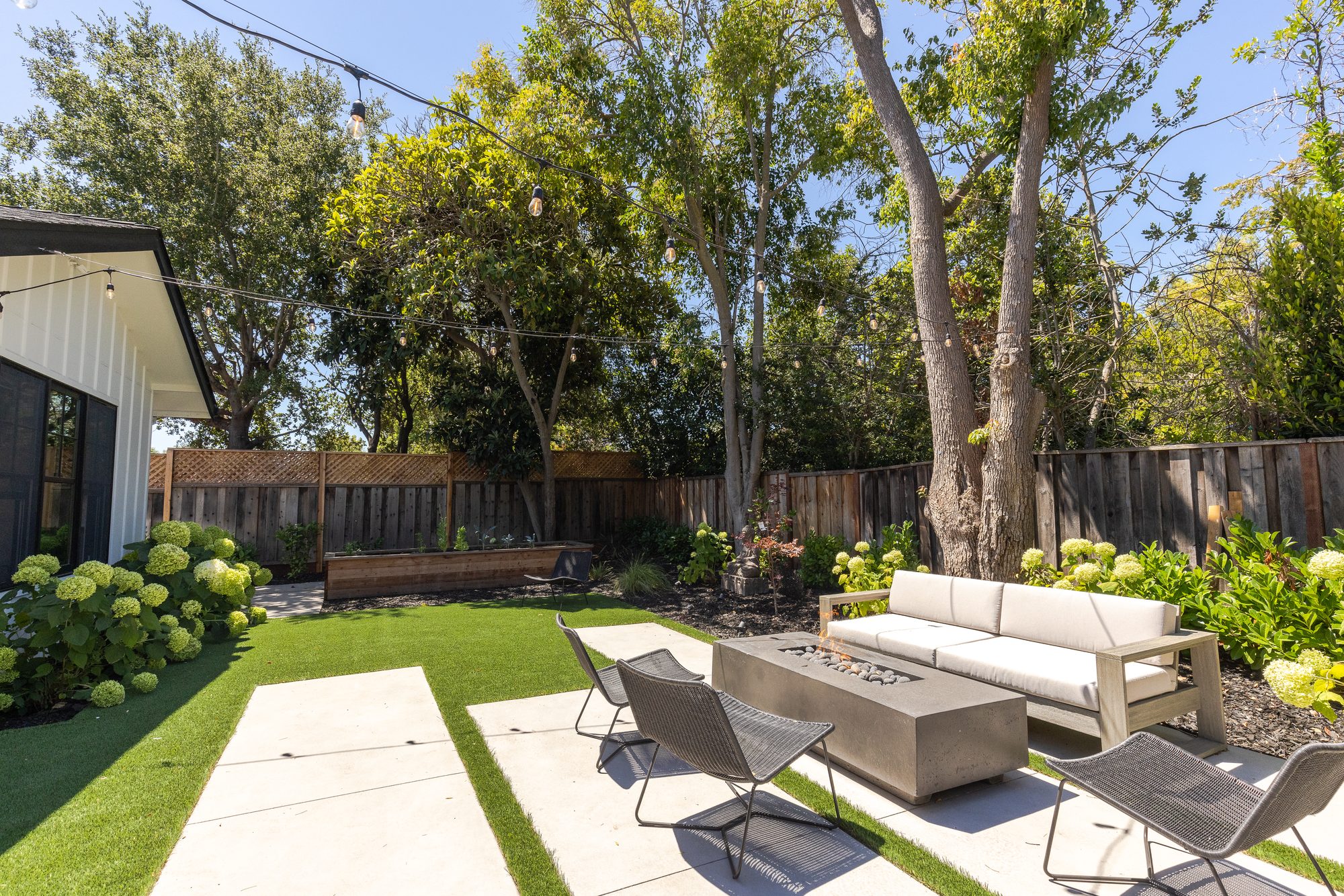Golden Way, a new build in Los Altos by Greenberg, the garden lounge