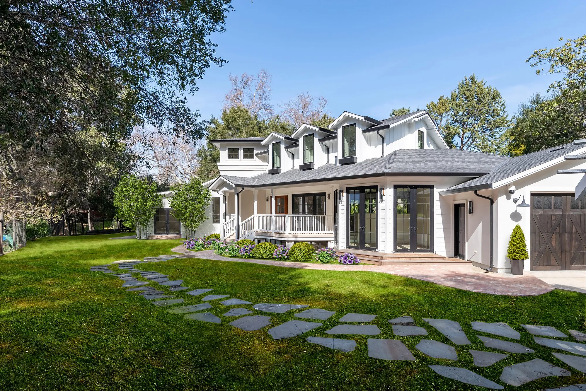 Pierce Road, a new build in Saratoga by Greenberg, the garden elevation