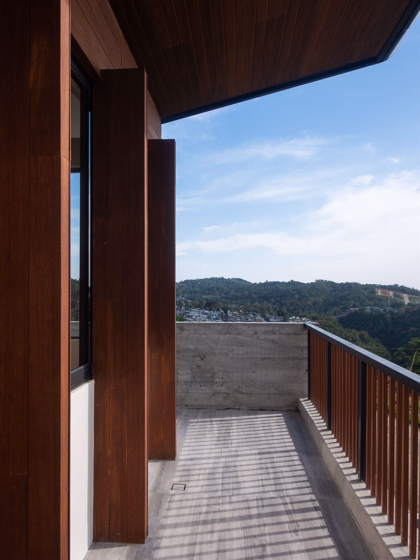 Primary balcony, released to the view