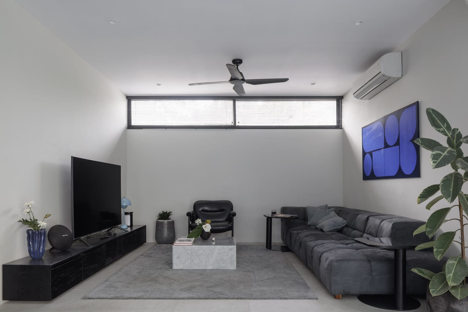 SM Residence — residential view 10