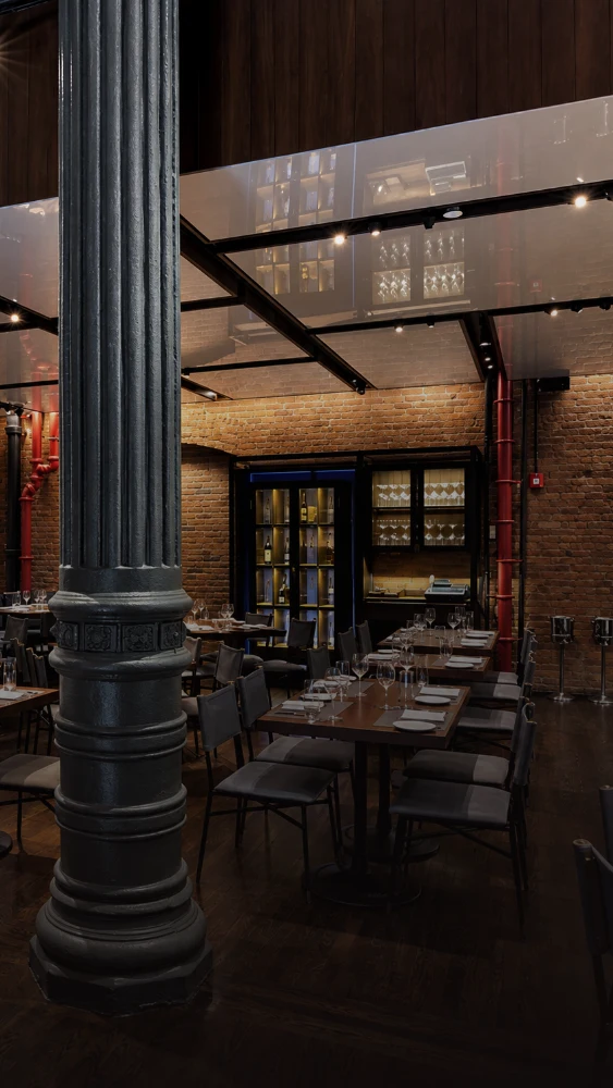 Plafond tendu aux propriétés acoustique dans un restaurant