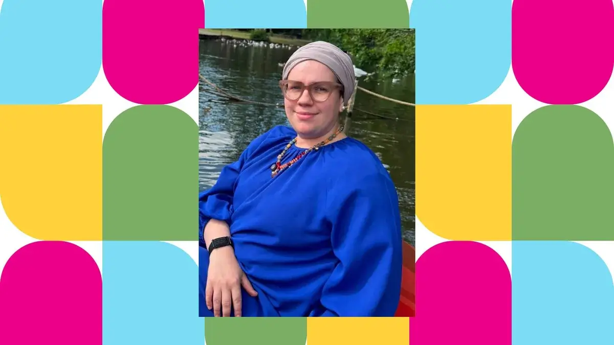 Portrait of the article's writer