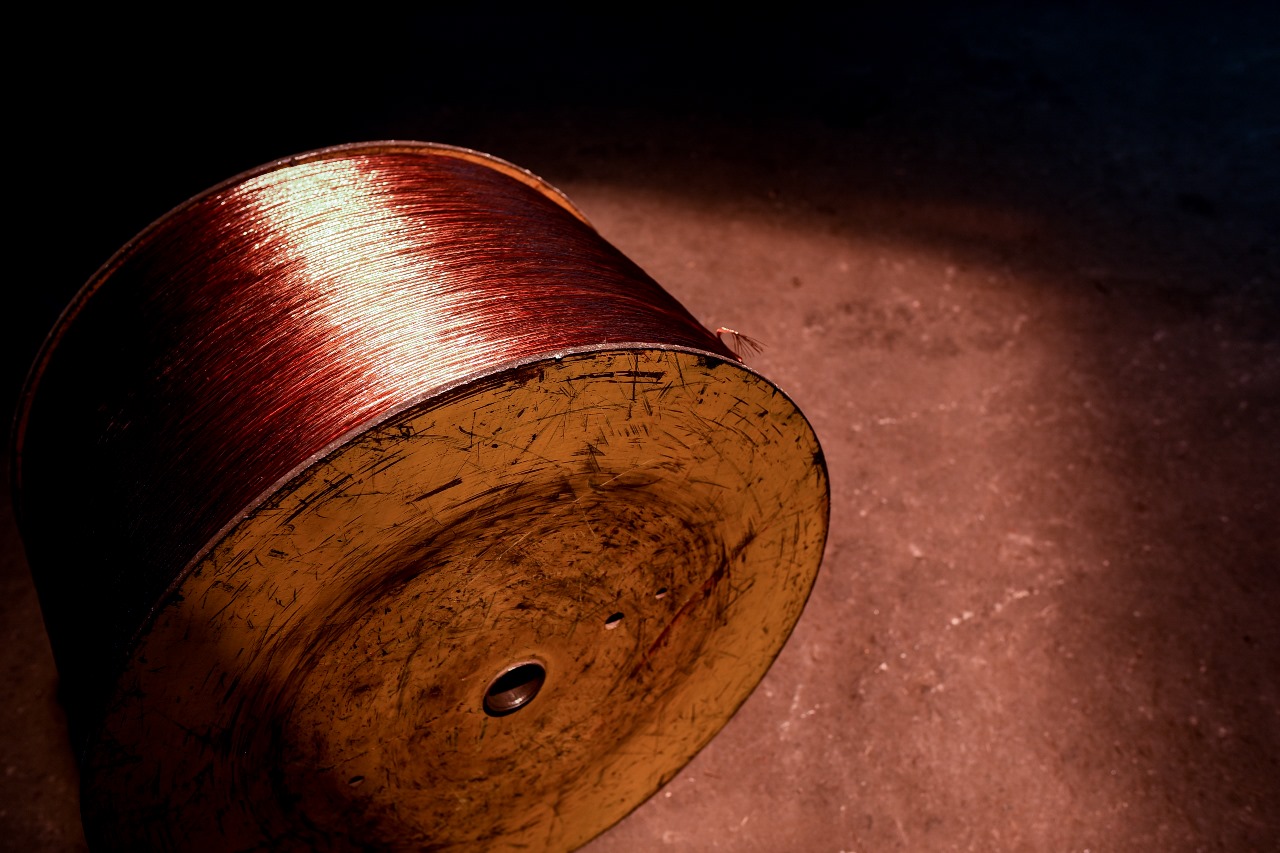 Bobina de cobre en planta de Cablesur, Avellaneda