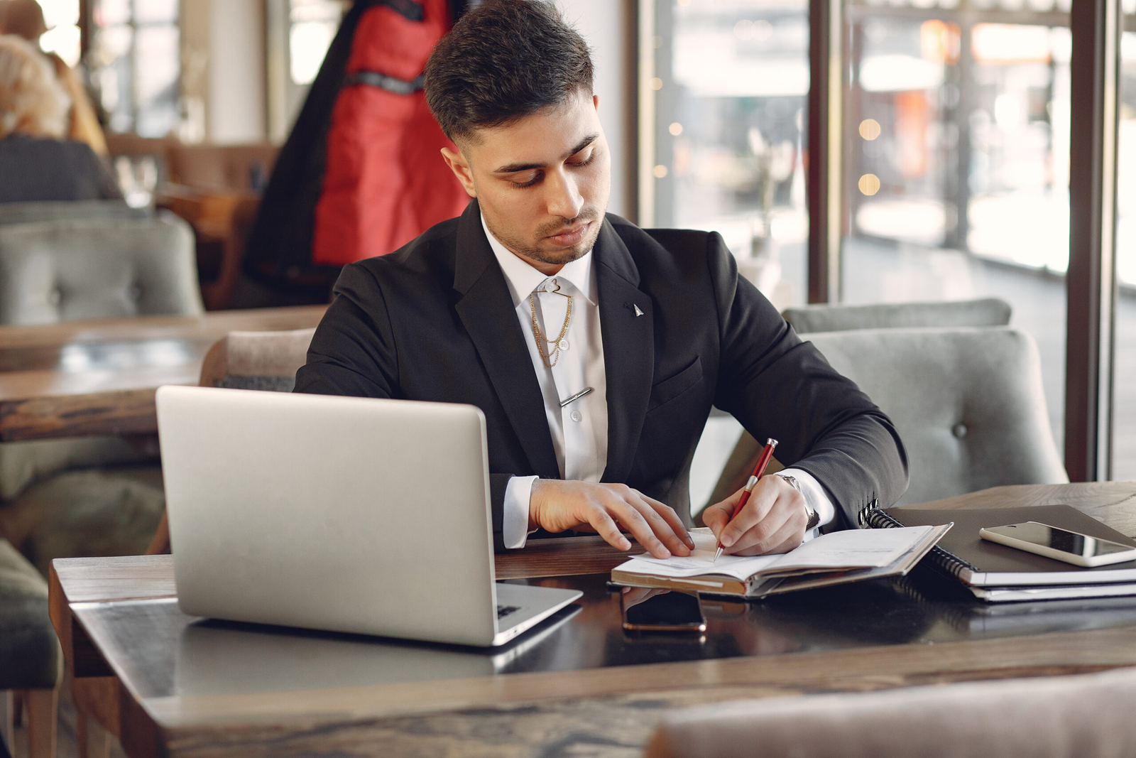 person signing - How to Dissolve an LLC in Arizona 