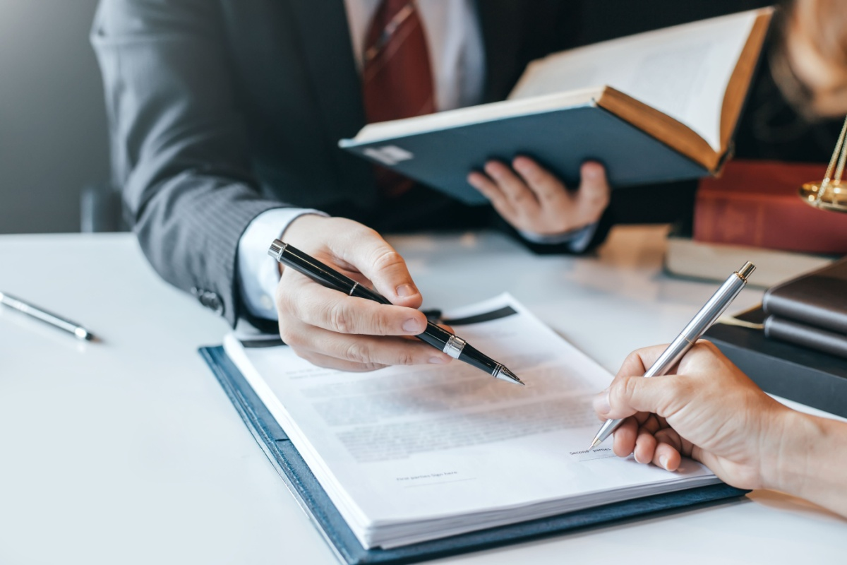 person signing - How To Dissolve An LLC In Oregon