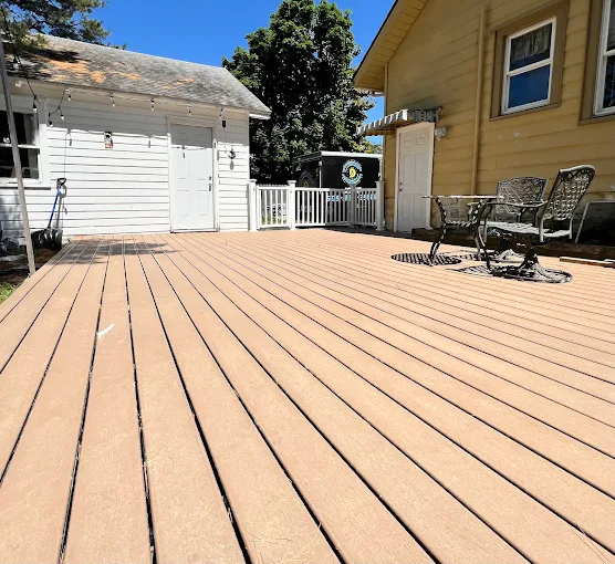 Deck complete by Tapia Construction