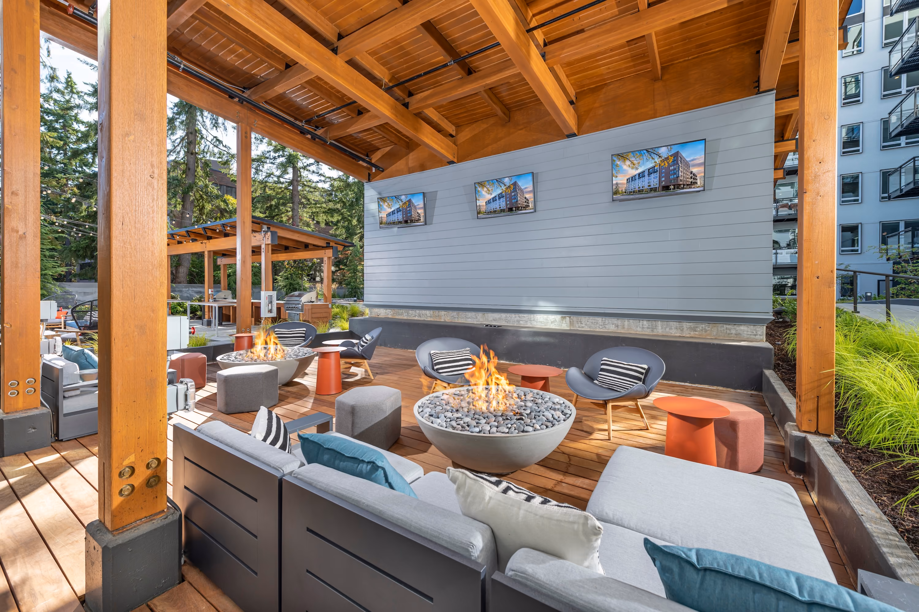 Outdoor Seating 