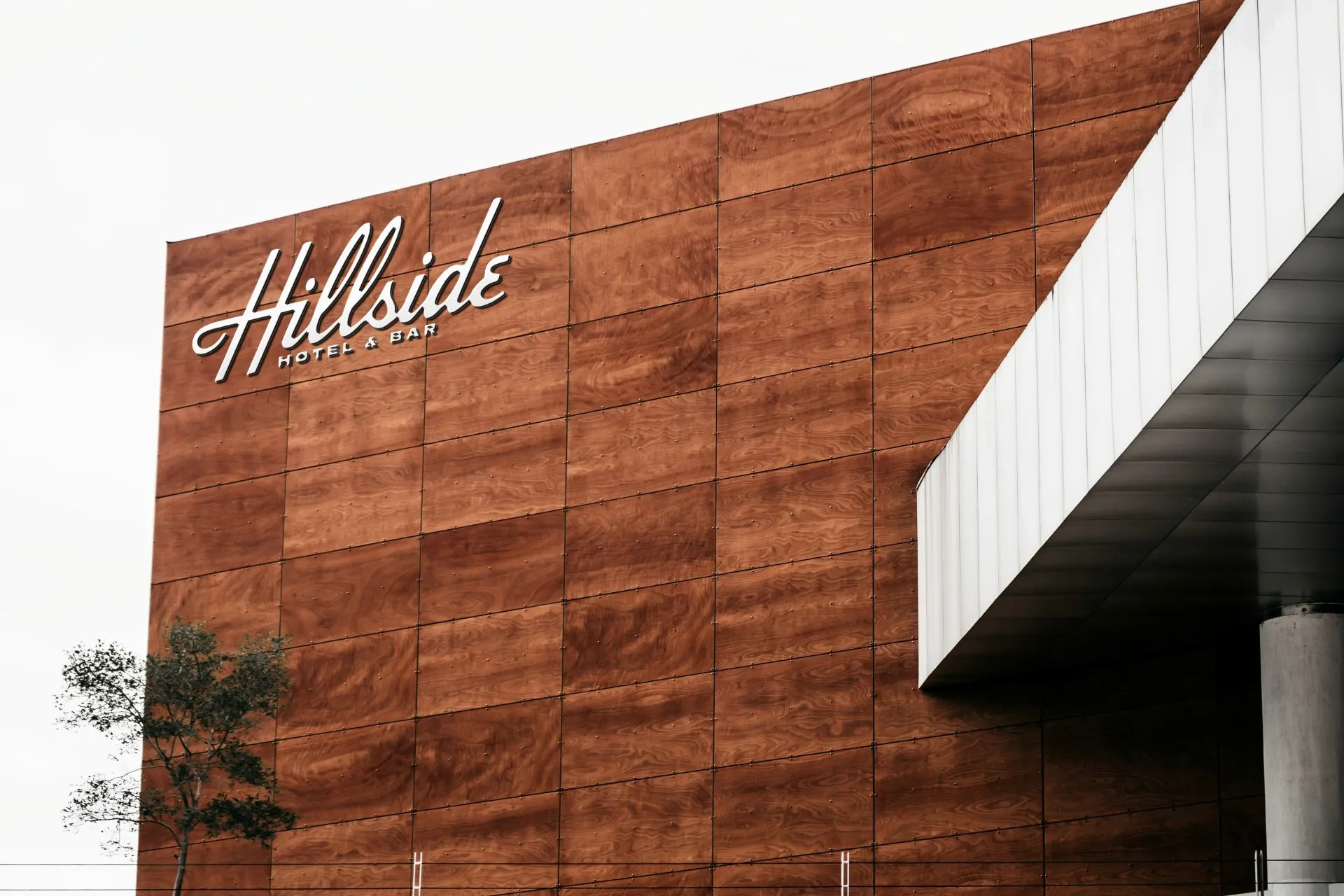 Exterior building of Hillside Hotel & Bar