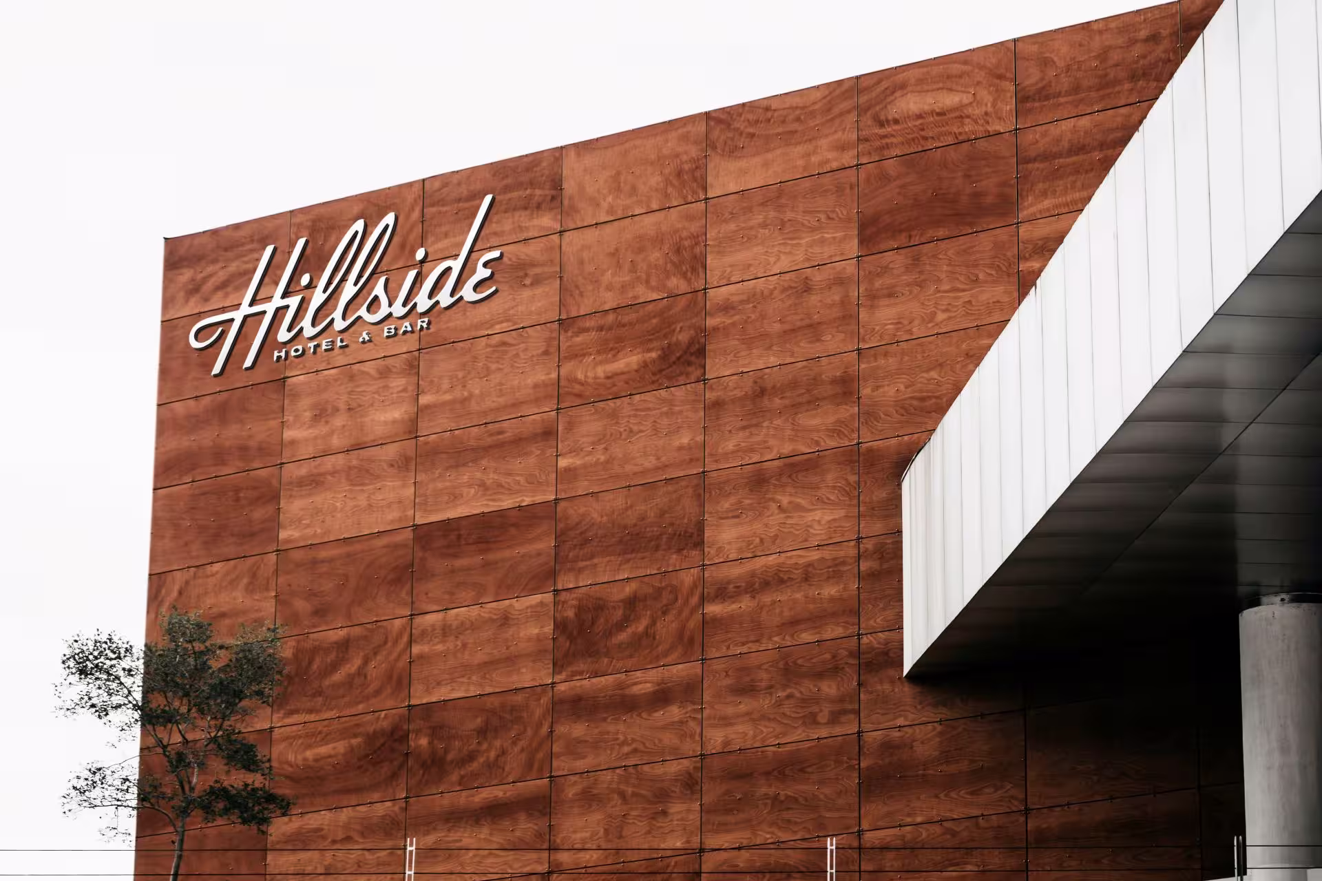 Exterior building of Hillside Hotel & Bar