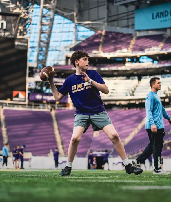 U.S. BANK STADIUM YOUTH CAMP