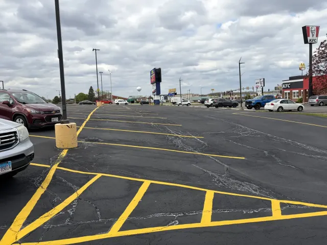 Commercial asphalt maintenance project