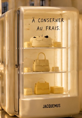 05. Le Frigo — a café fridge holding bags like fresh produce