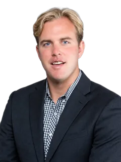 Clay Liolios, Associate