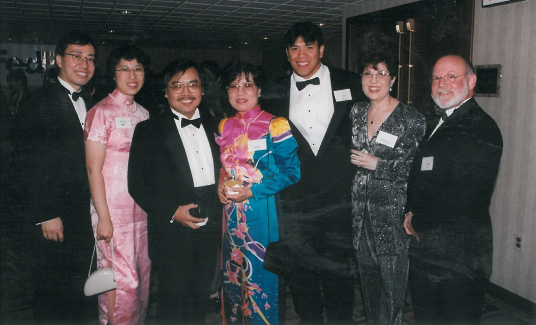1999 — Dat Nguyen receives the Excellence 2000 Award
