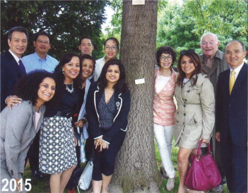 2015 — Visiting the Prosperity Tree at 30