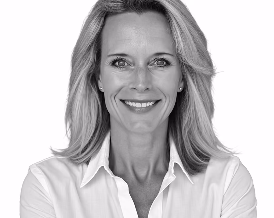 Black and white portrait of Diane Teschner, Chief Relationship Officer at VMax Group
