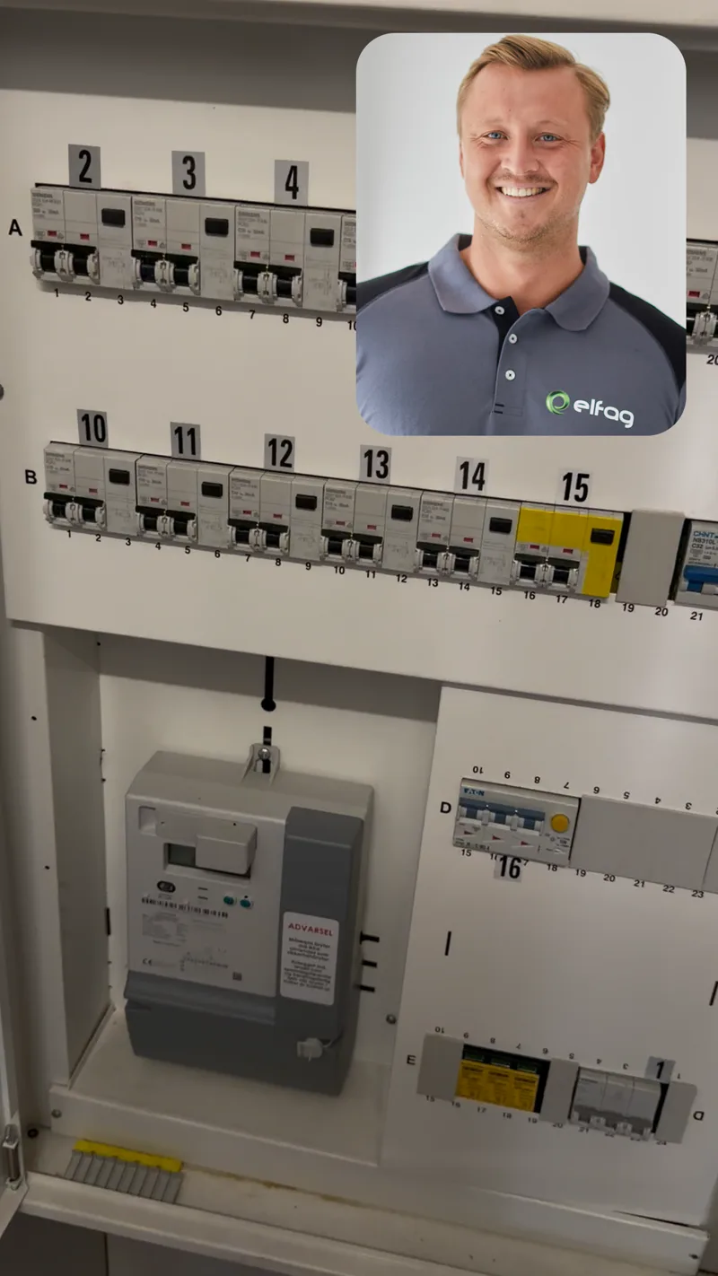 Video befaring: kunden viser sikringsskapet, elektriker fra OAEK vurderer på videosamtale